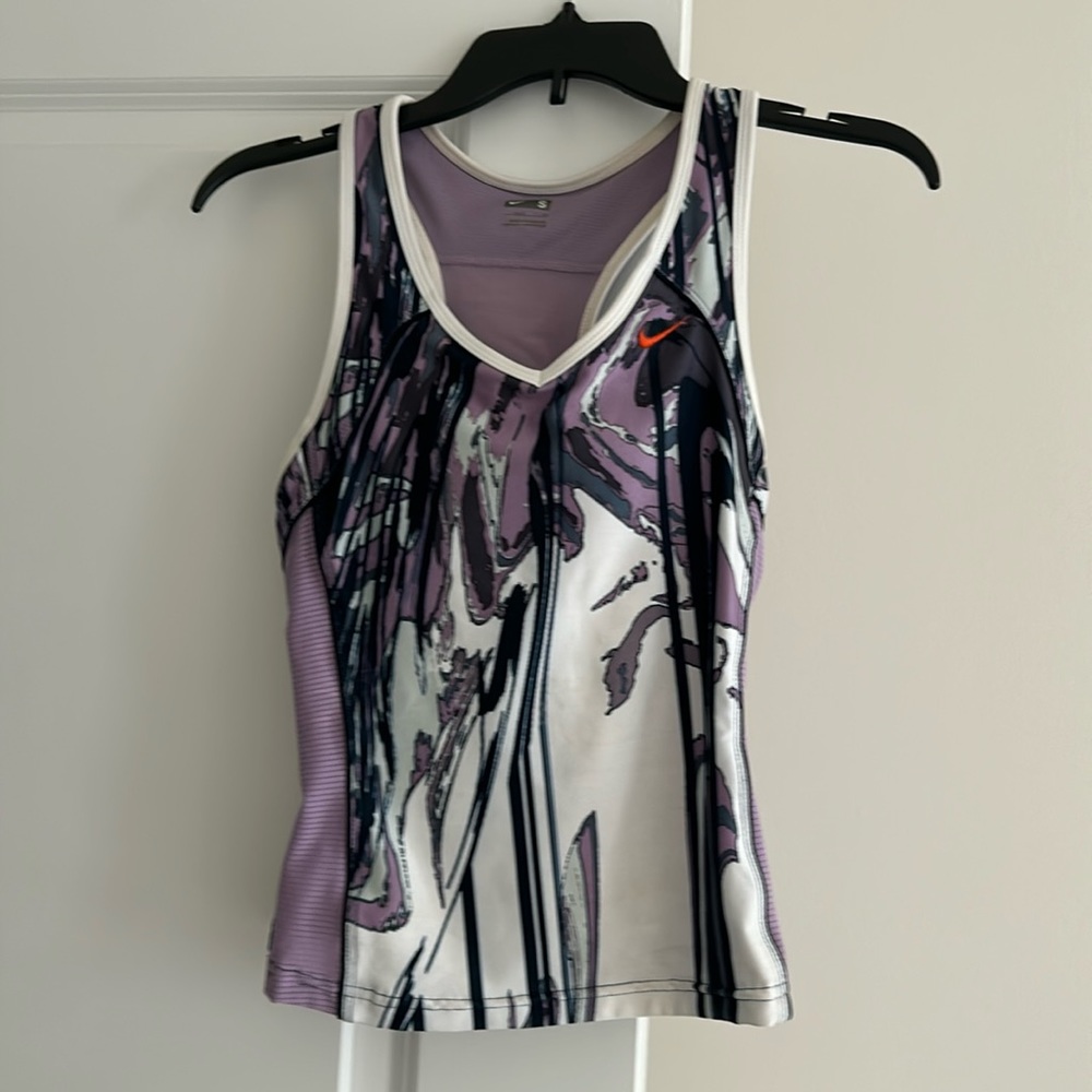 Nike Racerback Top. Size S